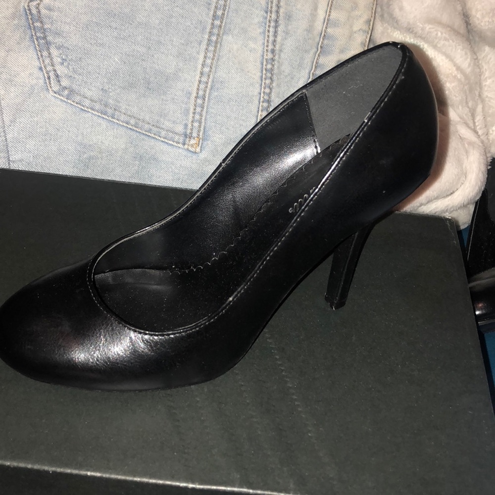 Black heels